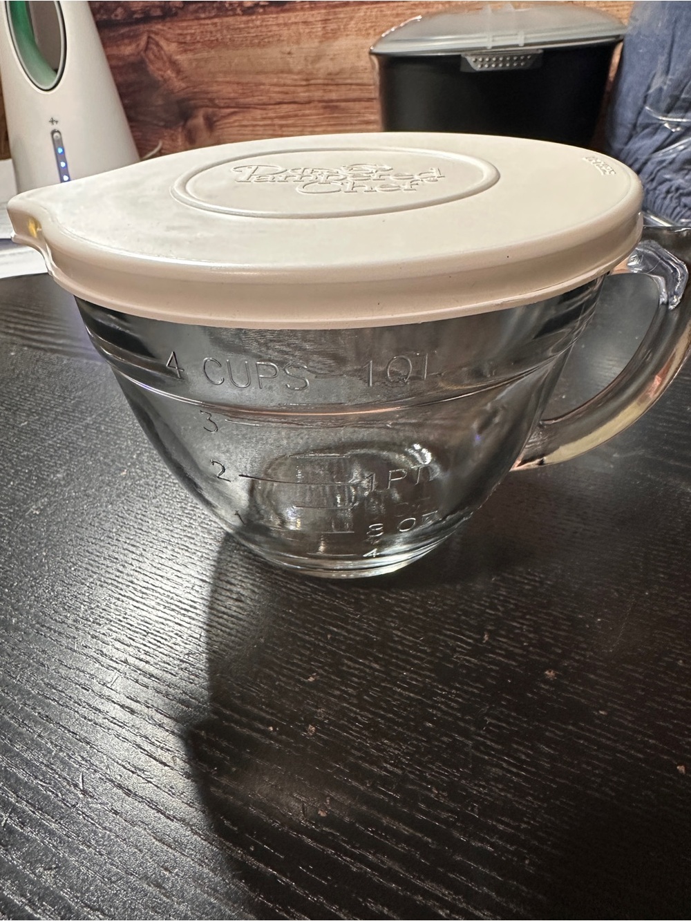 The Pampered Chef 4 Cup Measure All Cup Glass Measuring Cup w/ Lid Handle Spout